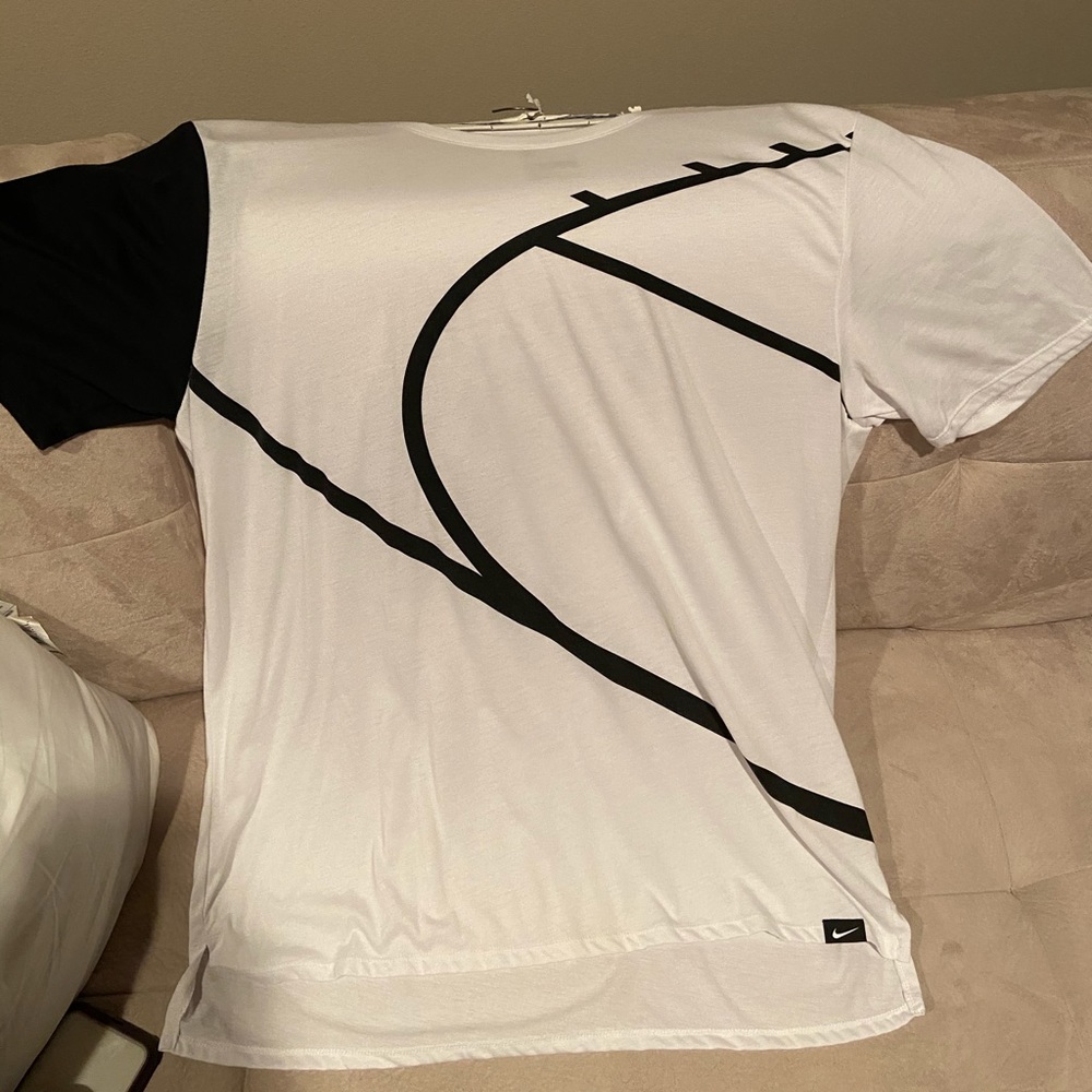 White and black EYBL Nike elite t-shirt
